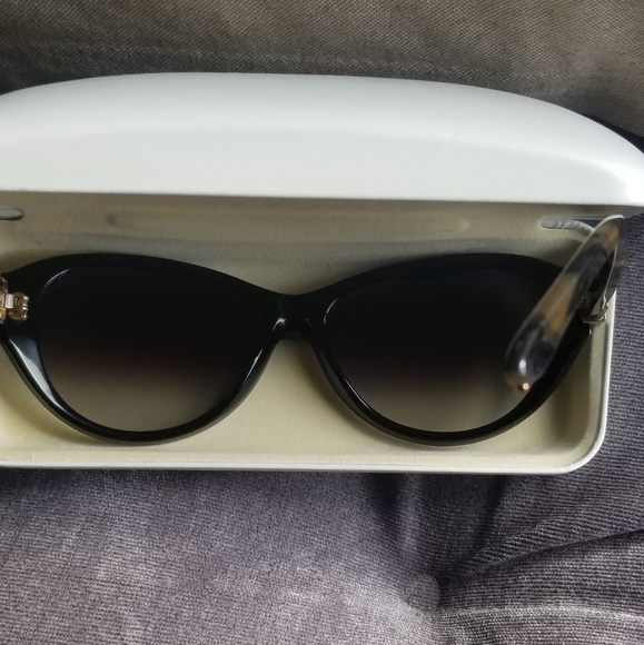 Chloe Sunglasses - Picture 2 of 16